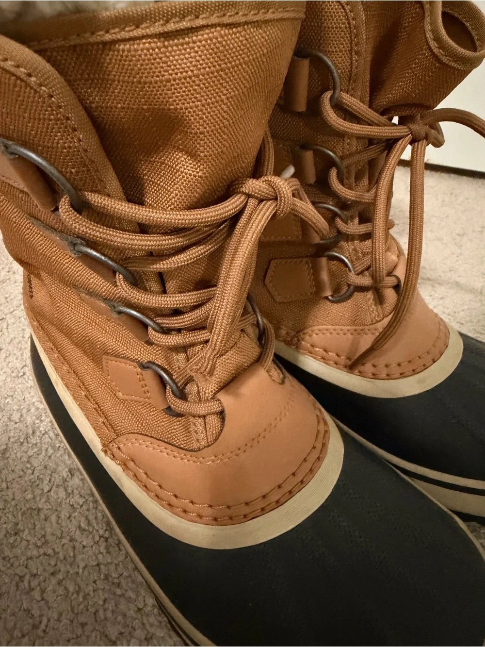 Sorel Lined Winter Boots - Picture 3 of 3